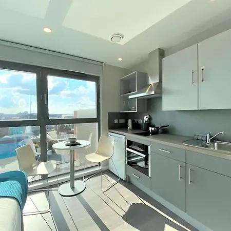 Student-Only Comfortable Studios & Private Ensuites At Little Patrick Street In Belfast Exterior photo