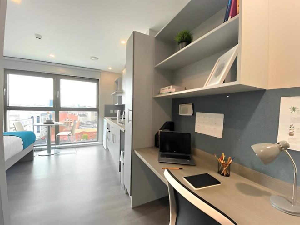 Student-Only Comfortable Studios & Private Ensuites At Little Patrick Street In Belfast Apartment