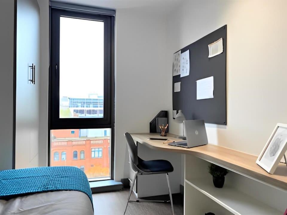 Student-Only Comfortable Studios & Private Ensuites At Little Patrick Street In Belfast *